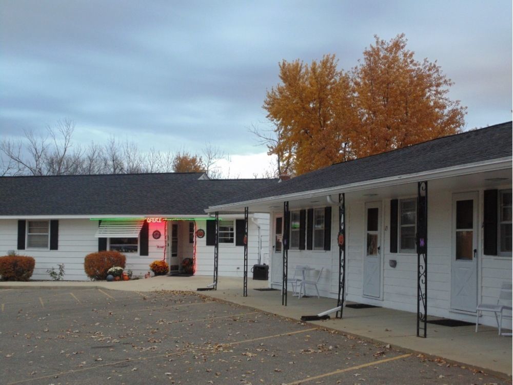 Brookside Motel Wadena Exterior photo